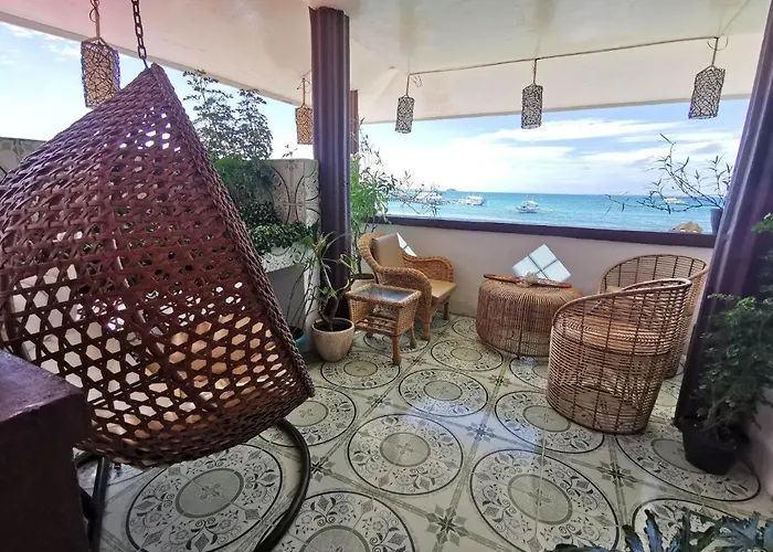Seaside Hostel *