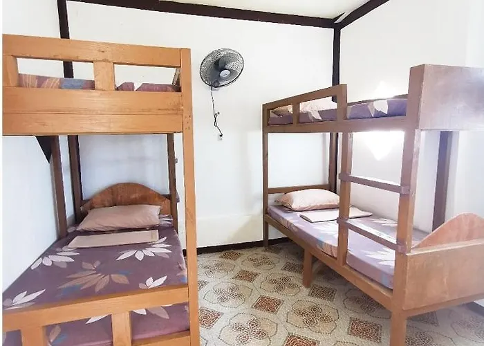 Hostel Seaside *